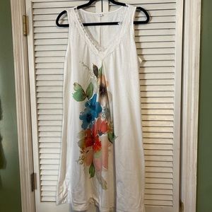 White Floral Dress. Size xl